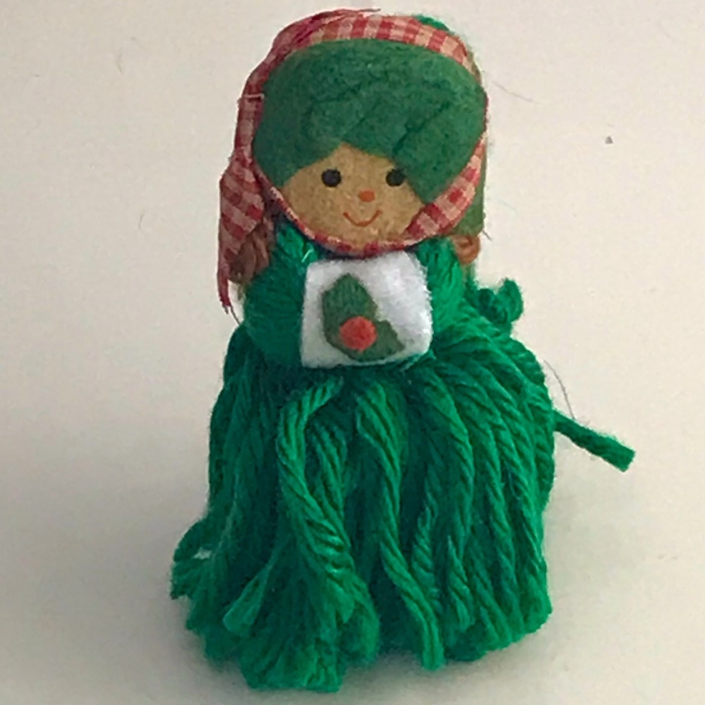 Handmade Yarn Christmas Caroler Ornament - Vintage from the 70’s